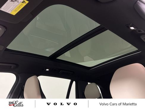 New 2025 Volvo XC90 B6 Core w/ Climate Package image 16