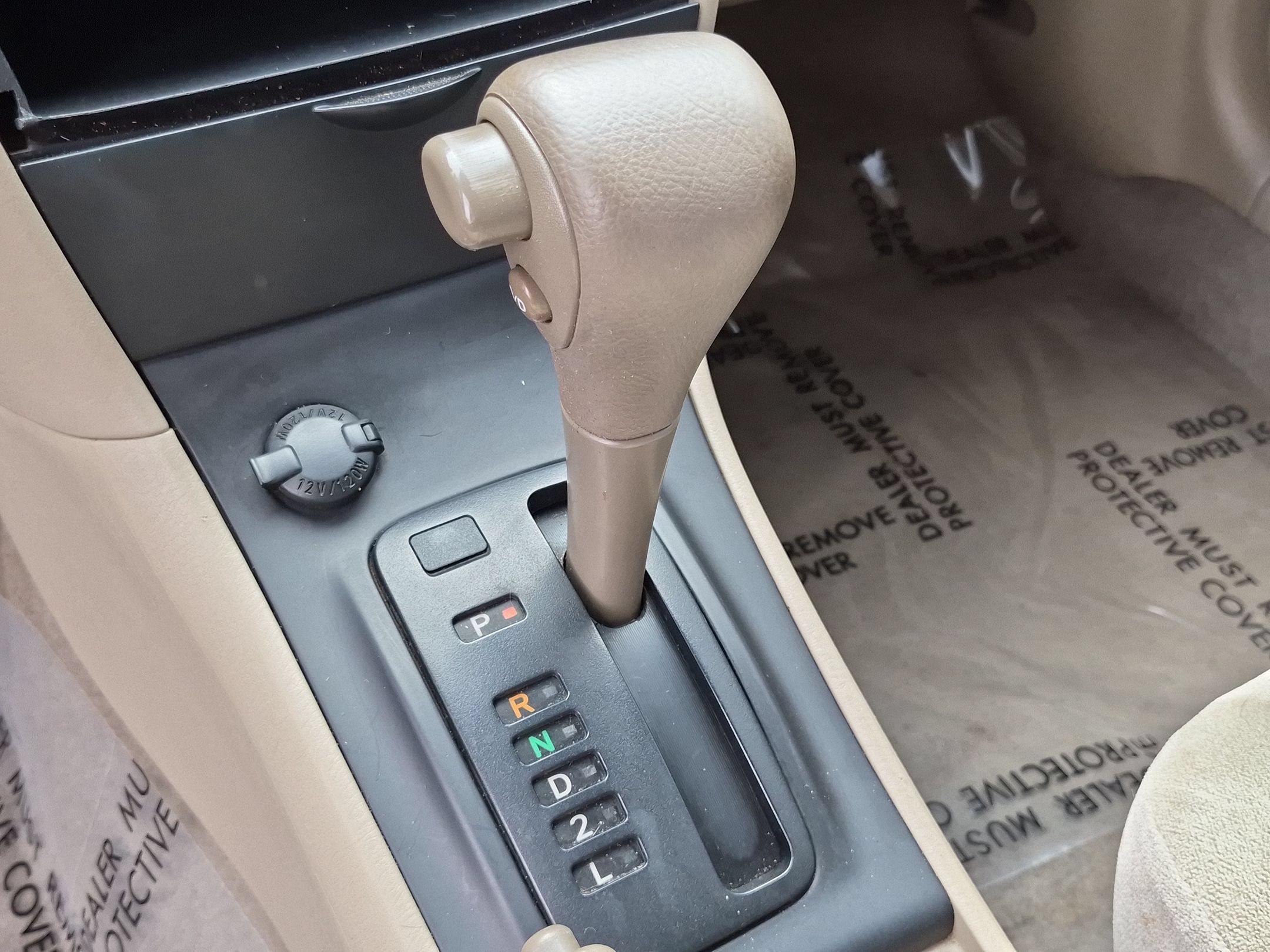 Used 2004 Toyota Corolla CE w/ All Weather Guard Pkg FWD image 10