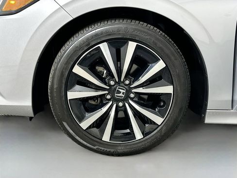 Certified 2023 Honda Civic EX image 31