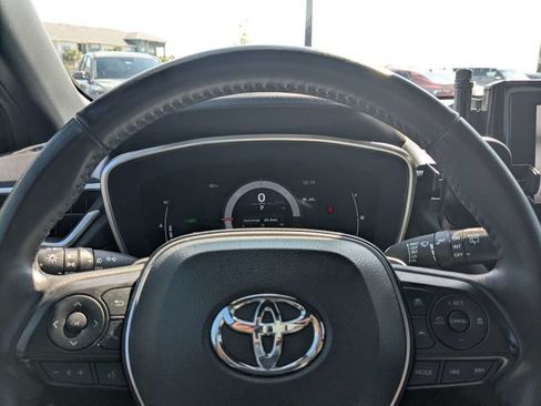 Used 2024 Toyota Corolla Cross AWD Hybrid w/ Convenience Package image 30