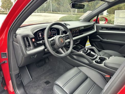 New 2025 Porsche Cayenne image 12