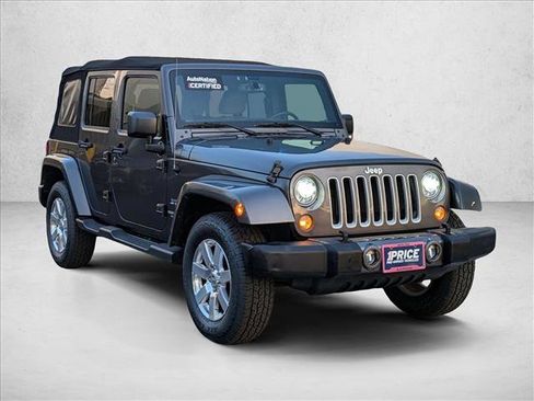 Used 2017 Jeep Wrangler Unlimited Sahara w/ Connectivity Group image 3