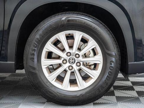 Certified 2026 Toyota Grand Highlander AWD image 18