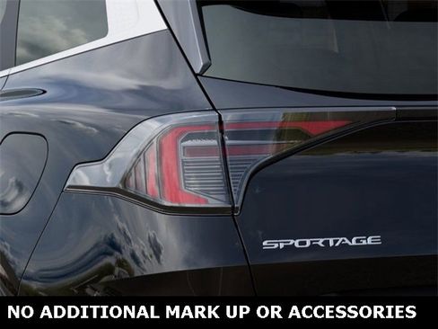 New 2026 Kia Sportage LX image 11