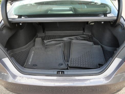 Used 2020 Toyota Camry XLE w/ Driver Assist Package FWD image 19