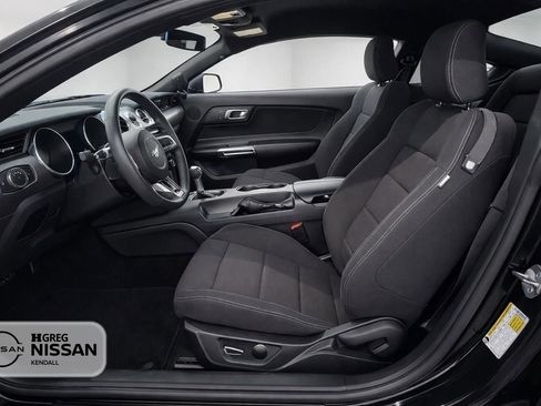 Used 2018 Ford Mustang Coupe w/ Equipment Group 101A image 7