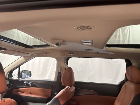 New 2026 Kia Carnival SX w/ SX Dark Edition Package image 27