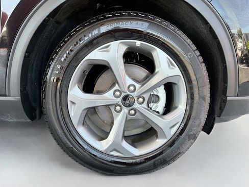 Used 2025 Ford Escape ST-Line FWD image 28