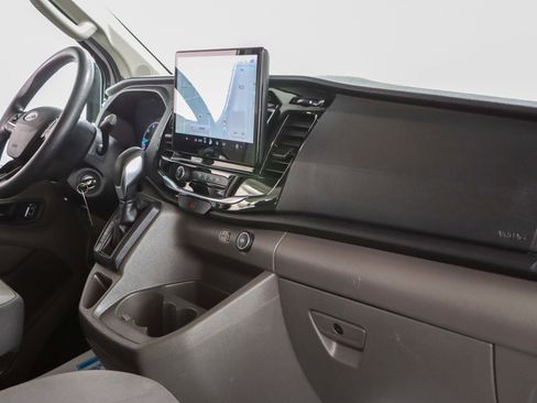 Used 2023 Ford Transit 350 XLT image 25