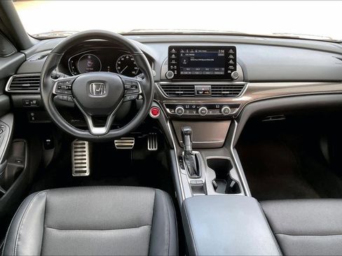 Used 2018 Honda Accord Sport image 14