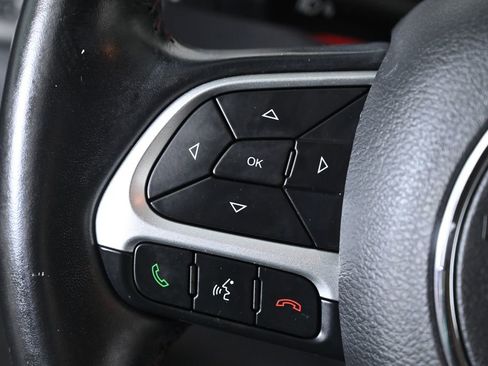 Used 2019 Jeep Compass Trailhawk image 14