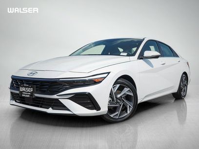Used 2025 Hyundai Elantra Limited