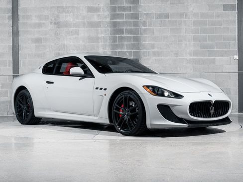 Used 2012 Maserati GranTurismo MC RWD image 1