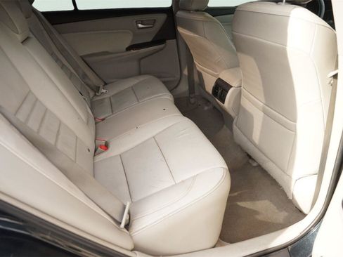 Used 2015 Toyota Camry XLE FWD image 15