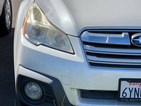 Used 2013 Subaru Outback 2.5i Limited image 14