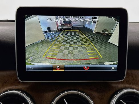Used 2016 Mercedes-Benz GLA 250 4MATIC image 30