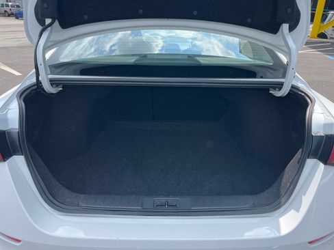Used 2025 Nissan Sentra S FWD image 36