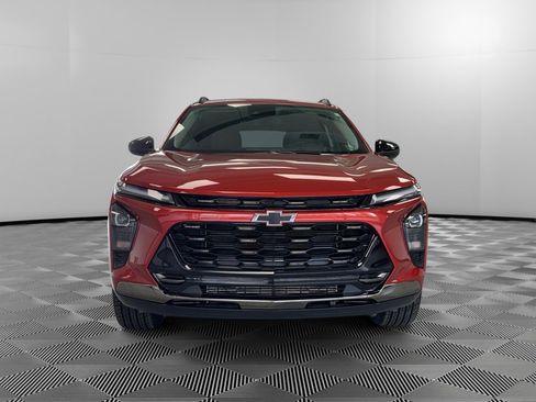 Used 2024 Chevrolet Trax ACTIV w/ Sunroof Package FWD image 3