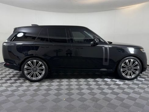 Used 2024 Land Rover Range Rover SE AWD/4WD image 8