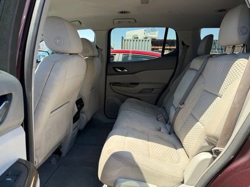 Used 2017 GMC Acadia SLE FWD image 14