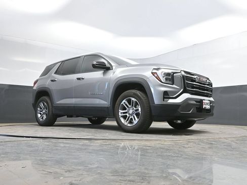 Used 2025 GMC Terrain Elevation AWD/4WD image 29
