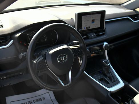 Used 2023 Toyota RAV4 XLE Premium FWD image 16