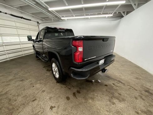 Used 2023 Chevrolet Silverado 3500 High Country w/ Z71 Off-Road Package image 4