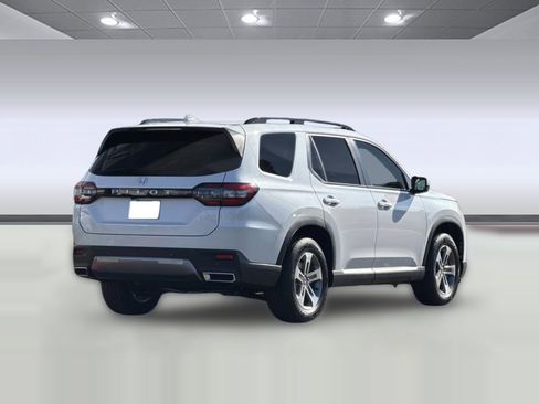 New 2026 Honda Pilot EX-L image 8