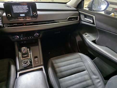 Used 2022 Mitsubishi Outlander SE image 14