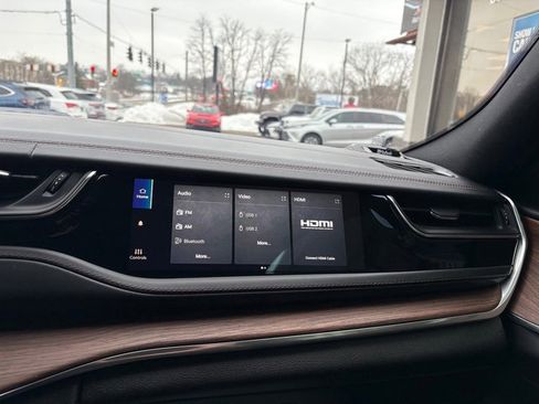 Used 2022 Jeep Grand Cherokee Summit w/ Luxury Tech Group V image 41