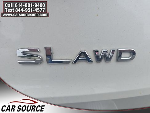 Used 2022 Nissan Rogue SL w/ SL Premium Package image 27