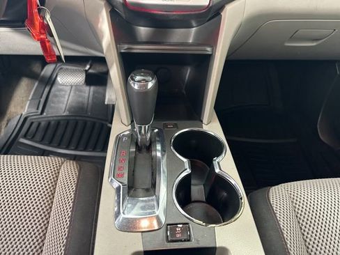 Used 2016 GMC Terrain SLE image 14