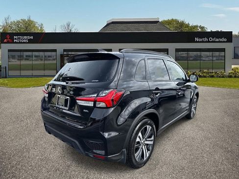 Used 2025 Mitsubishi Outlander Sport SEL image 3