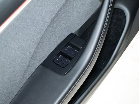 Used 2025 Tesla Model 3 Long Range RWD image 9