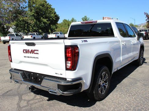 Used 2023 GMC Sierra 1500 SLE w/ X31 Off-Road Package AWD/4WD image 14