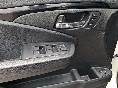 Used 2017 Honda Pilot Elite image 14