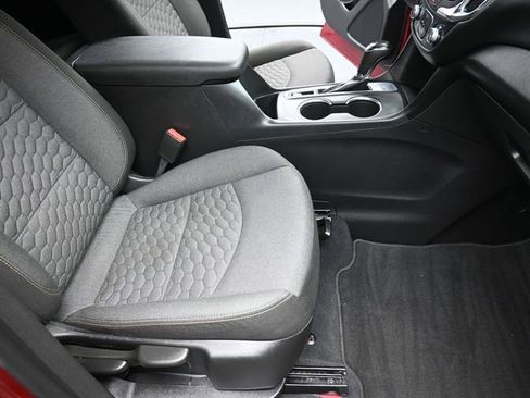 Used 2020 Chevrolet Equinox LT image 27