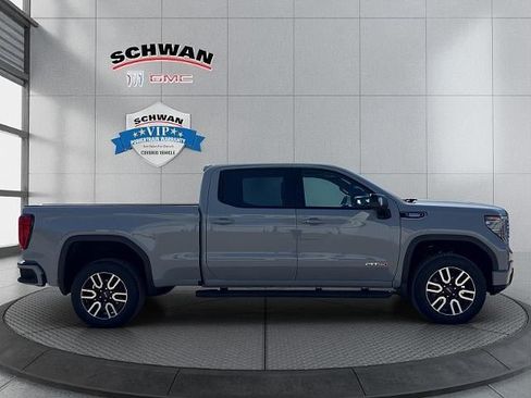 Used 2025 GMC Sierra 1500 AT4 w/ AT4 Preferred Package AWD/4WD image 3