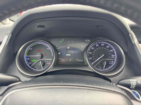 Used 2021 Toyota Camry XSE w/ Navigation Upgrade Package FWD image 27