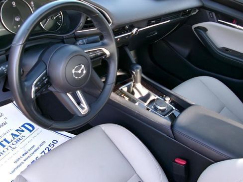 Used 2025 MAZDA MAZDA3 s FWD image 12