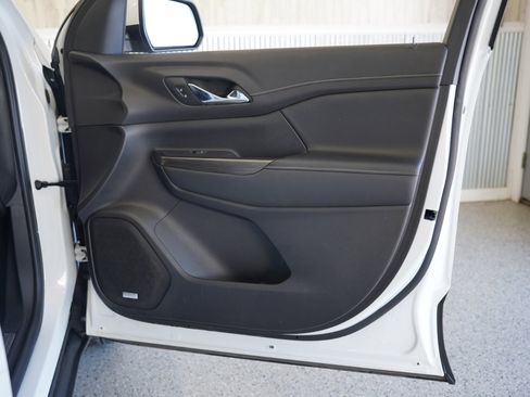 Used 2019 GMC Acadia SLT image 31