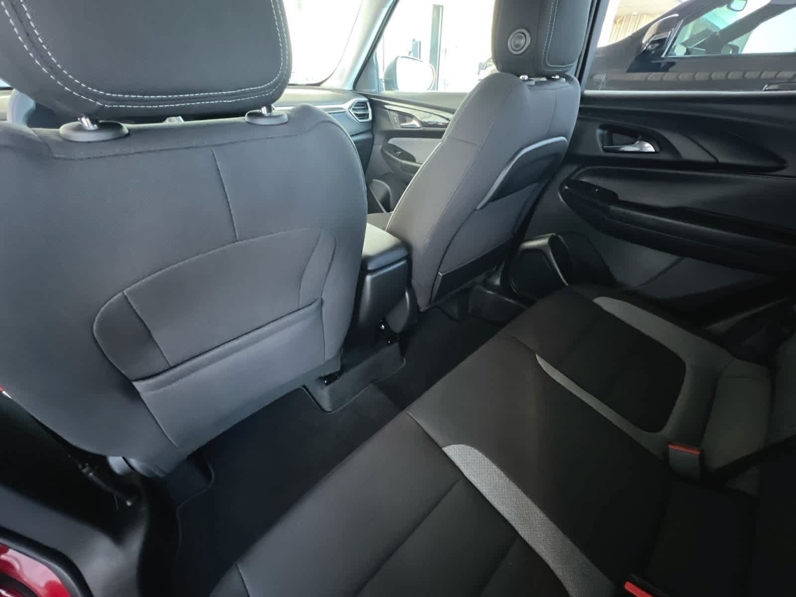 Used 2026 Chevrolet TrailBlazer LS w/ LS Convenience Package FWD image 25