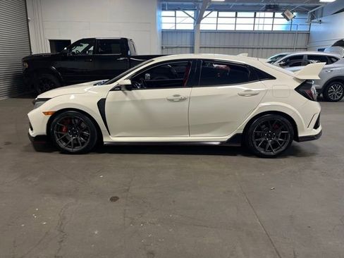 Used 2019 Honda Civic Type R image 6