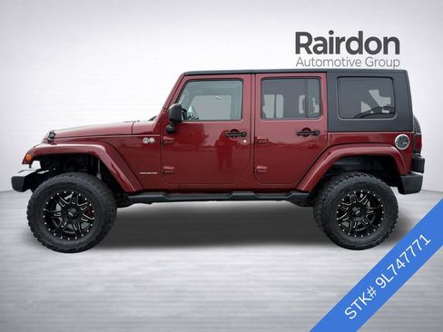 Used 2009 Jeep Wrangler Unlimited Sahara w/ Dual Top Group image 4