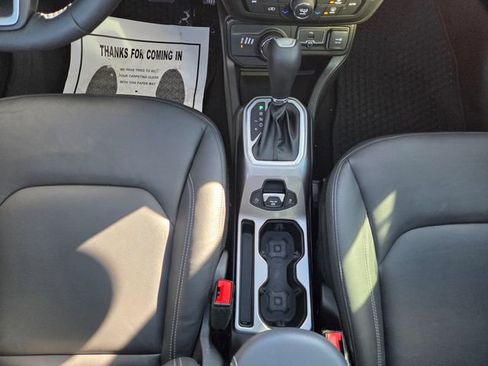 Used 2022 Jeep Renegade Limited w/ Sun, Sound & Wheels Group image 20