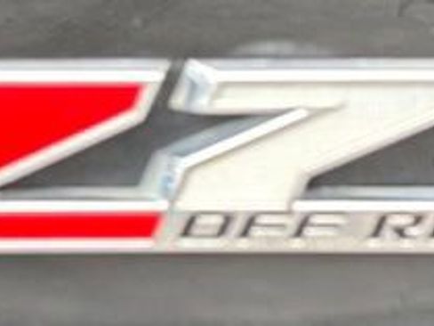 Used 2016 Chevrolet Silverado 1500 LTZ Z71 w/ Midnight Edition image 28