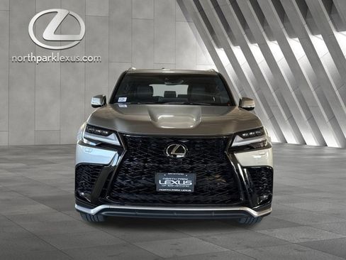 Used 2023 Lexus LX 600 F Sport image 7