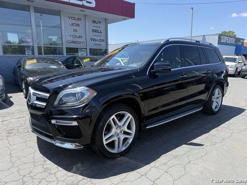 Used 2015 Mercedes-Benz GL 550 4MATIC image 3
