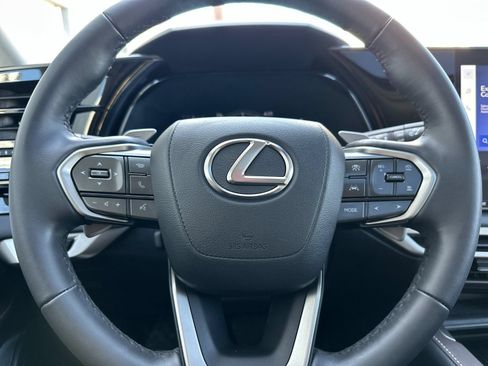 Used 2024 Lexus RX 350 FWD w/ Technology Package image 27