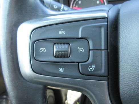 Used 2021 Chevrolet Silverado 1500 LT AWD/4WD image 26